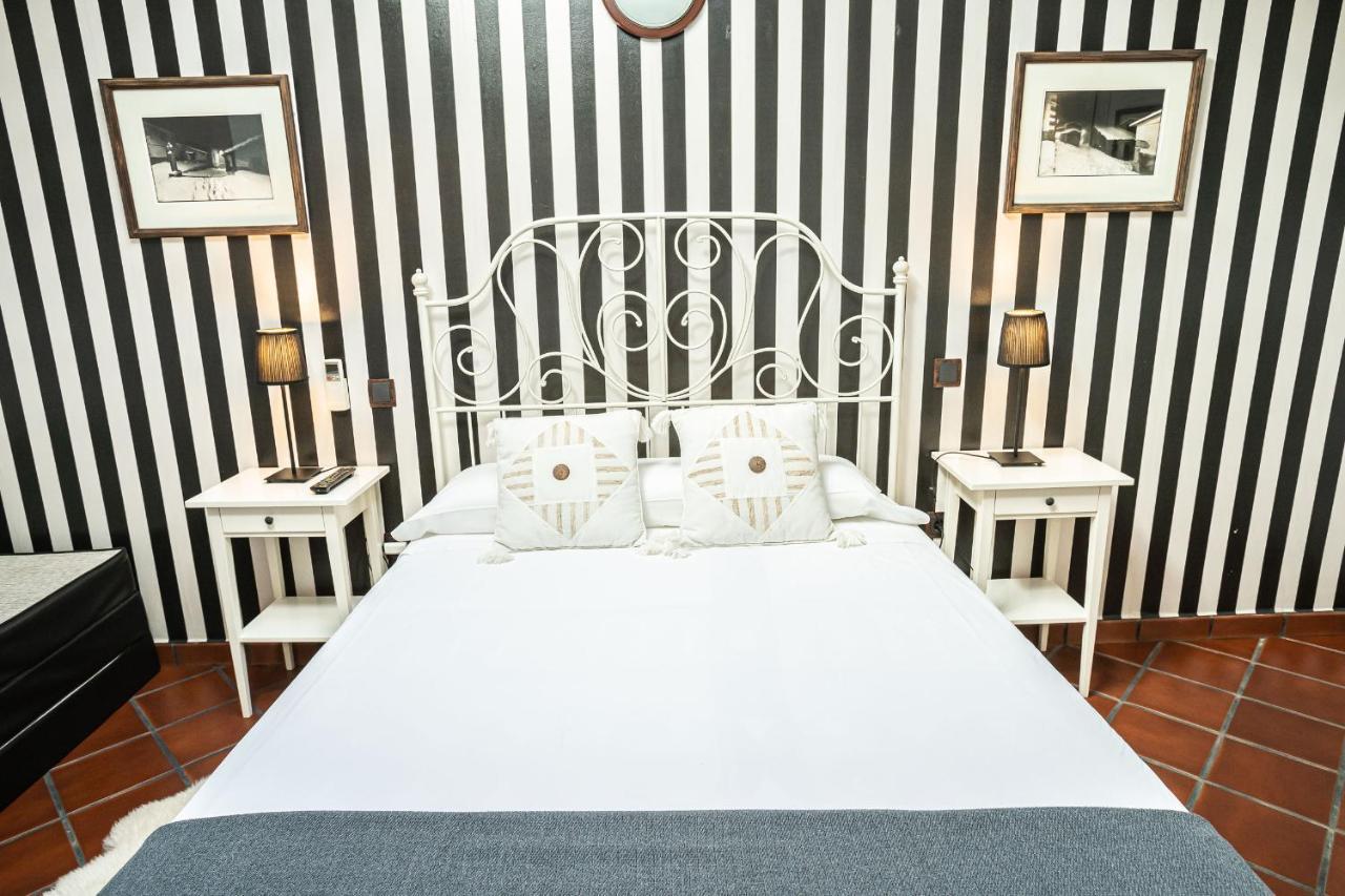 Versatil Apartamentos Zarza De Granadilla Zewnętrze zdjęcie